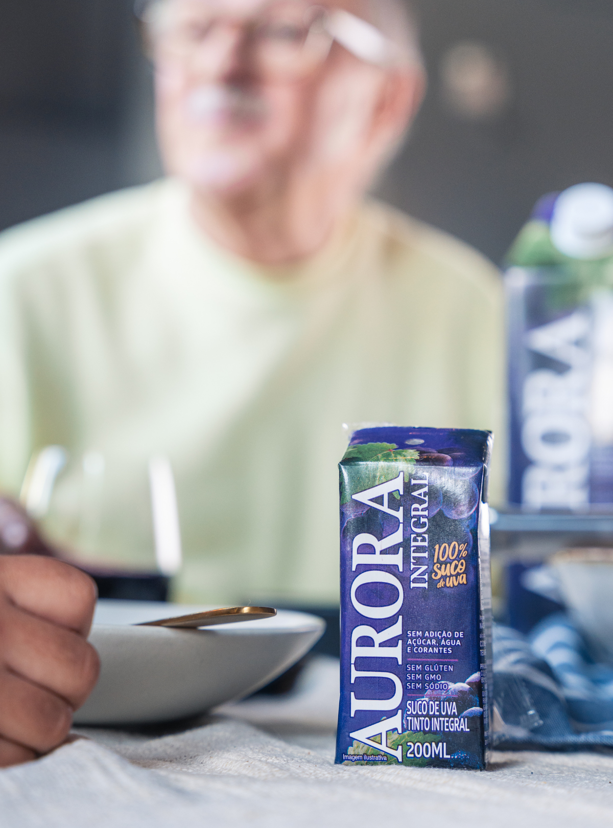 Suco Aurora Integral de Uva 200ml Tetra Pak